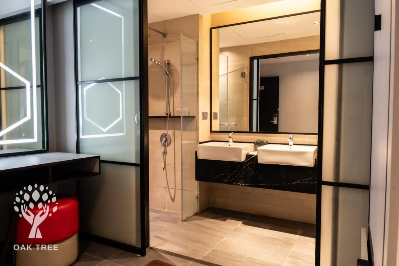 Red M101 By Oak Tree Apartemen *