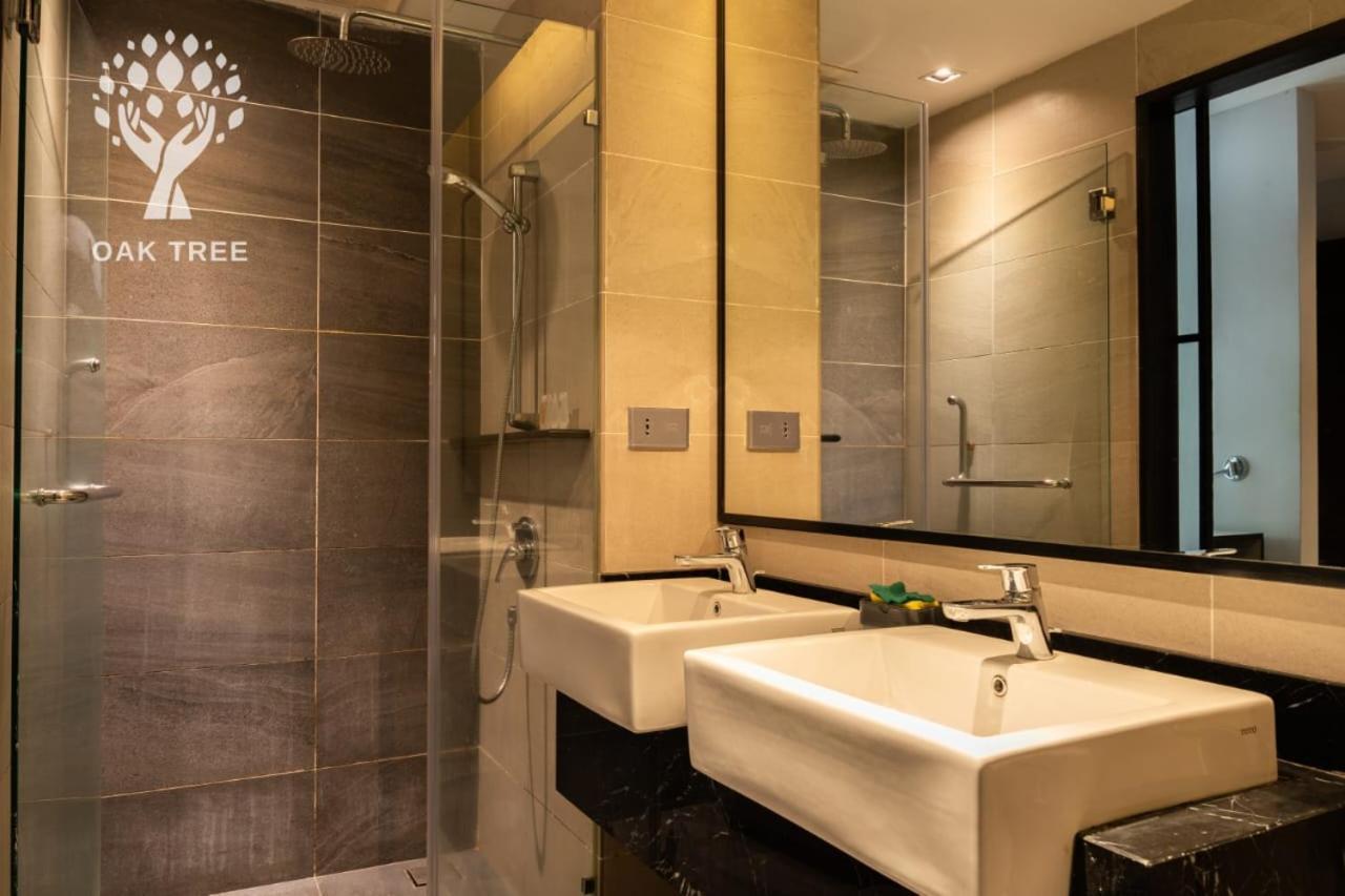 Red M101 By Oak Tree Kuala Lumpur